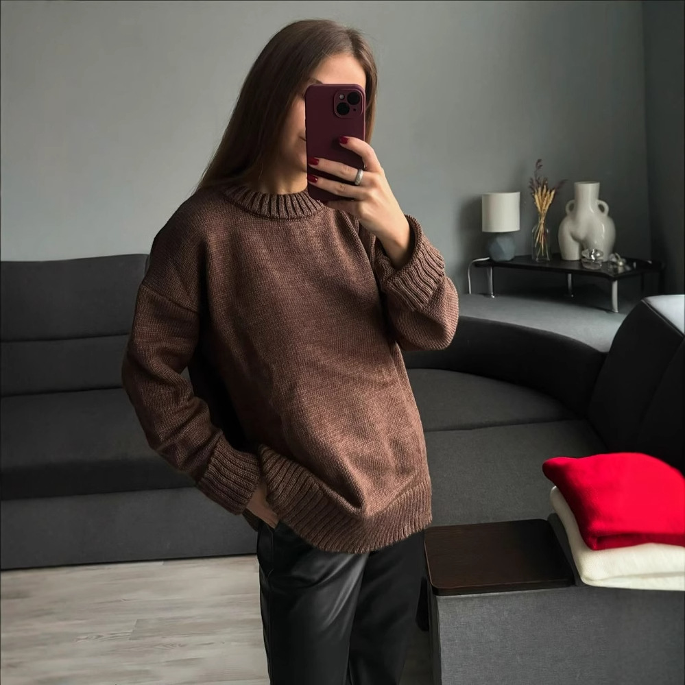 2024 otoño nuevo estilo europeo y americano Amazon transfronterizo ropa de mujer de color sólido cuello redondo viento perezoso suéter de cabeza de estilo universal