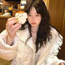 冬季灯芯新款波点羽新款服女韩版新款加厚宽松毛领面包服短款外套