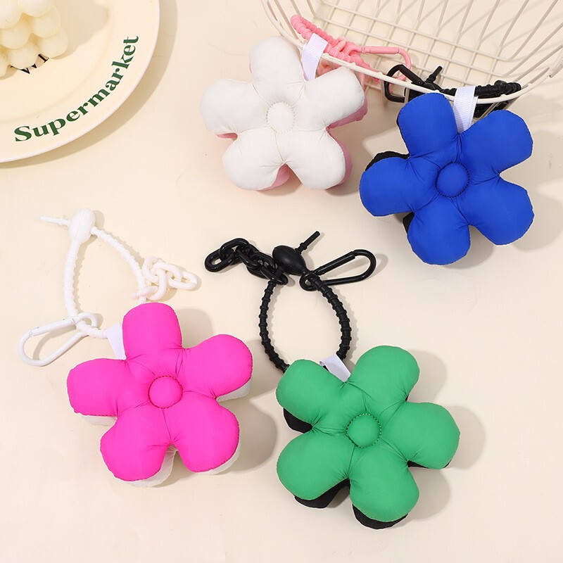 2色の5つの花のキーホルダーのペンダントDIY携帯の携帯の携帯のイヤホンのカバーのかわいい少女のカバンのペンダントのアクセサリー|undefined