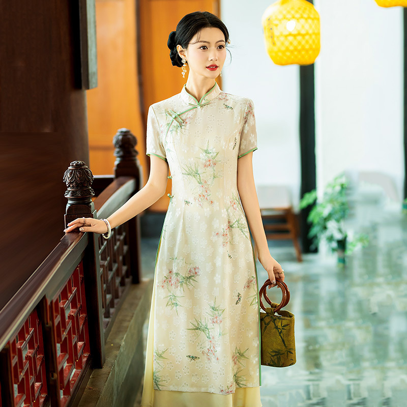 Slimming Chinese-Style New Fashion Qipao for Mothers, Modernized Young Women's High-End Short-Sleeve Dress for Summer