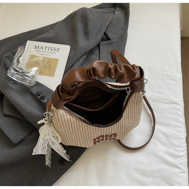 2025 Pleated handbag for Women's summer, a new niche design, trendy and fashionable, versatile woven single-shoulder crossbody bag undefined