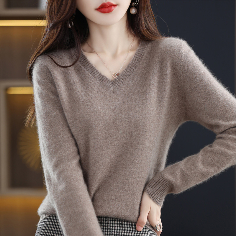 100 Women's Wool Sweater, Puyuan Wholesale, Short V-neck Pullover Sweater, Solid Color Wool Knit Base Layer Sweater, Dropshipping Available
