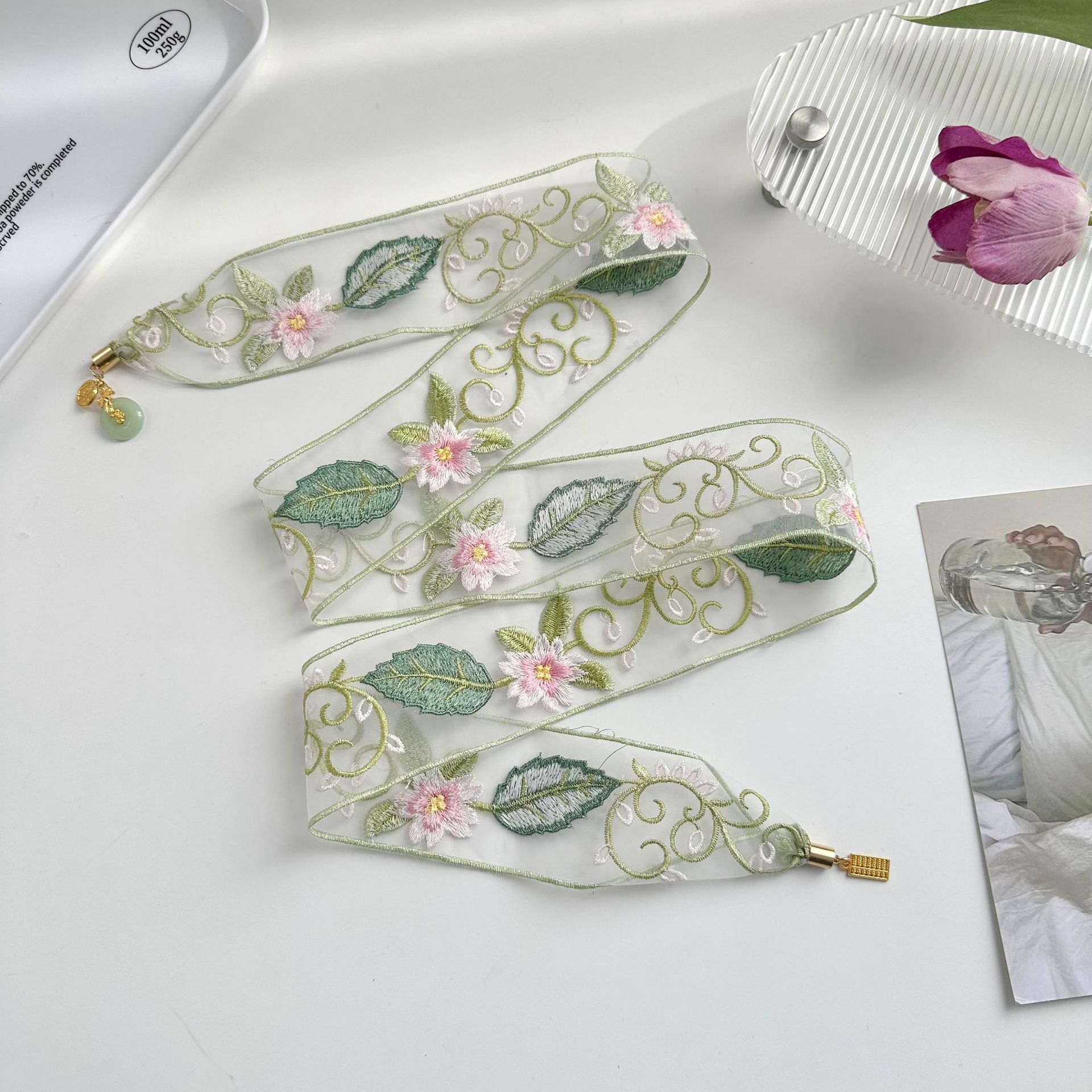 Bandas de cabello para mujeres bordadas chinas toallas de cabello de alto nivel sensación de tela floral de estilo chino colgante de borde ancho cinturón de lona multipropósito