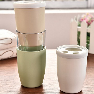 Couple's creative mouthwash cup set with lid, brushing cup, toothbrush holder, dental cylinder, travel toothbrush box, plastic cup