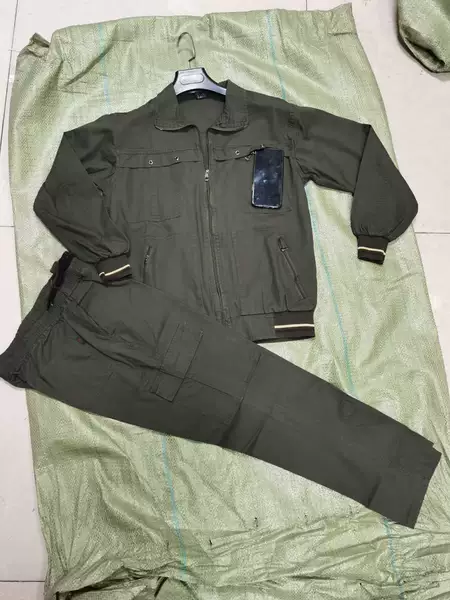 Zipper military green