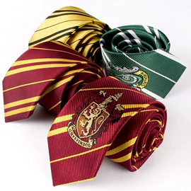 领带;领结/领花;口袋巾