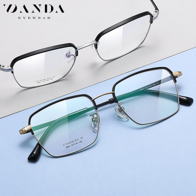 Nuevo Marco de gafas de titanio puro Shenzhen IP de dos colores galvanoplastia artesanía YJ2050 Fashion Square marco redondo miopía gafas marco