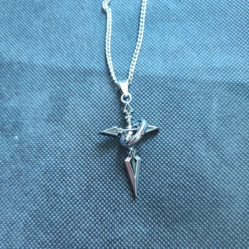 Collana con ciondolo a croce minimalista uomo donna gioielli_voghion.com
