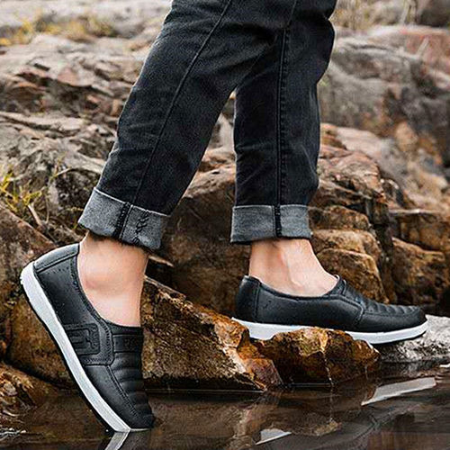 Summer low-cut casual shoes for men, slip-ons, wear-resistant, non-slip, waterproof dad shoes, driving kitchen work shoes