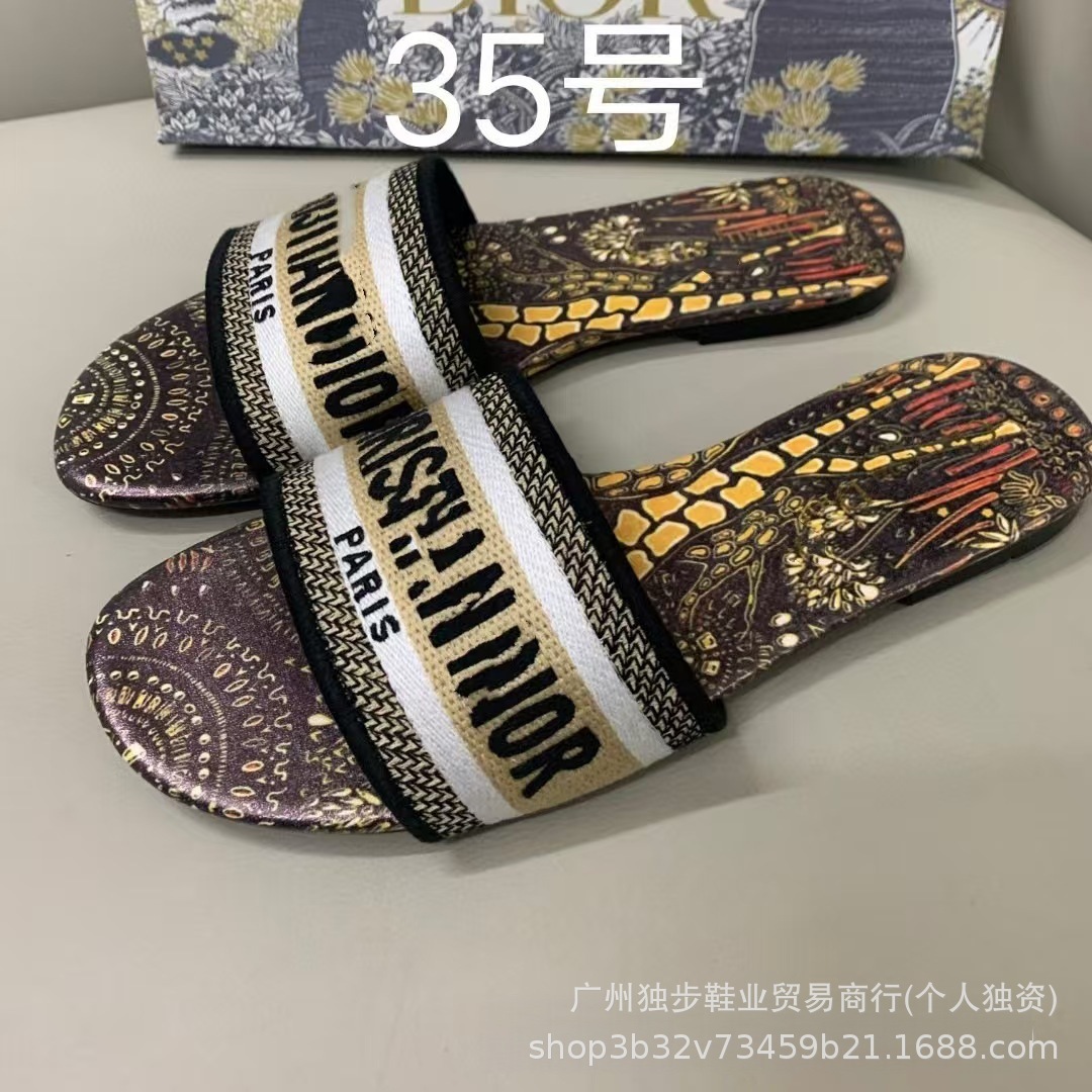 Zapatillas de piso plano de moda versátiles en forma de una forma D clásica transfronteriza adecuada para extranjeros no molestes nacionales image 41