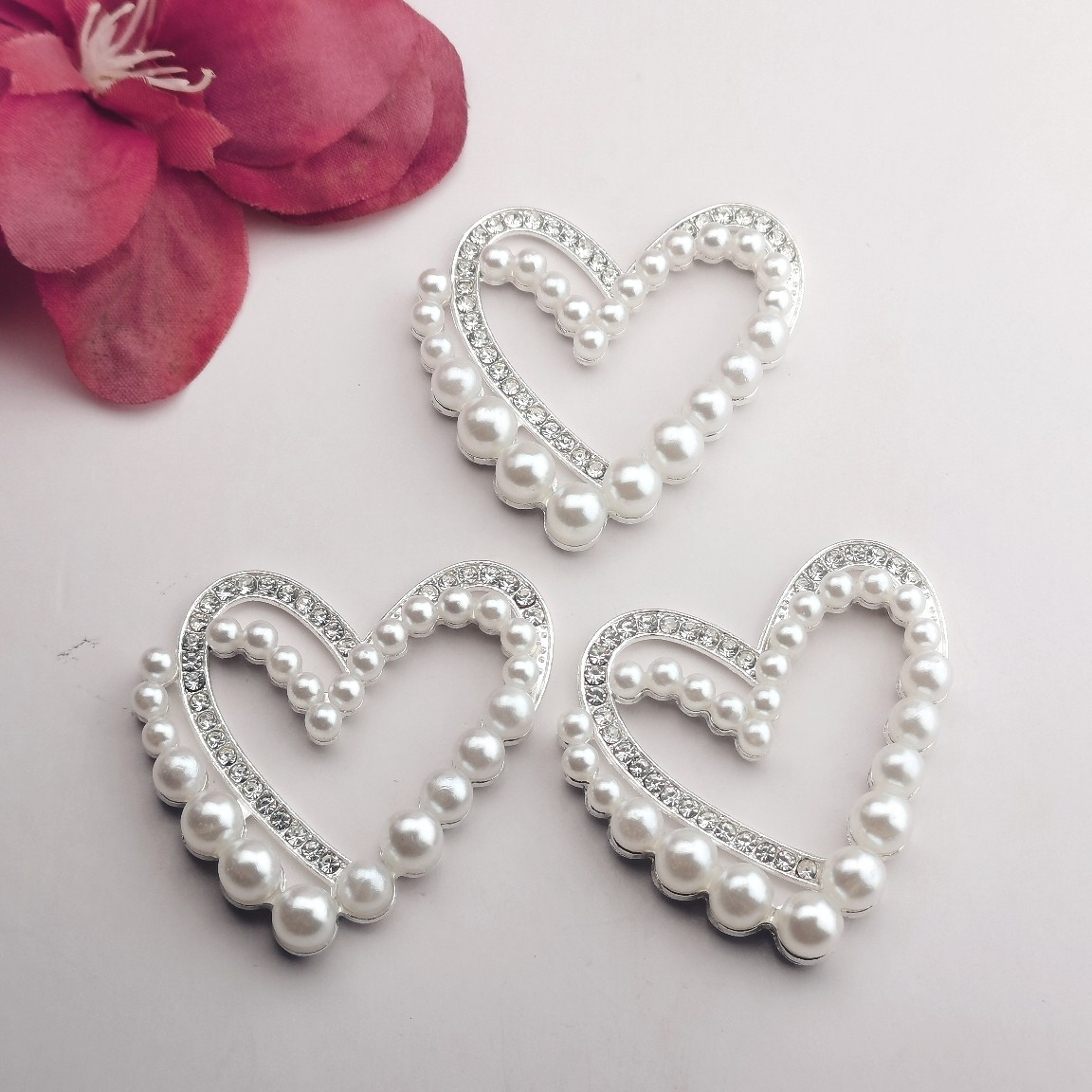 (2개) 새로운 스타일 올 매치 진주 사랑 DIY 휴대 전화 쉘 액세서리 여성 브로치 홀 신발 액세서리