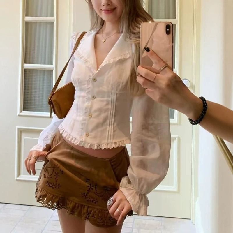 8uioio is the main recommendation! 'Fontainebleau' French-style V-neck cropped shirt for women, new autumn collection, slim-fit long-sleeved thin top 8uioio is the main recommendation! 'Fontainebleau' French-style V-neck cropped shirt for women, new autumn collection, slim-fit long-sleeved thin top