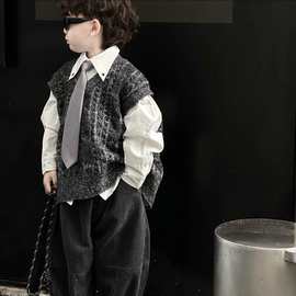 儿童毛衣马甲套装2024男童秋款新款韩版长袖衬衫百搭牛仔裤三件套