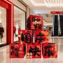 酒店商场国庆节大厅礼盒