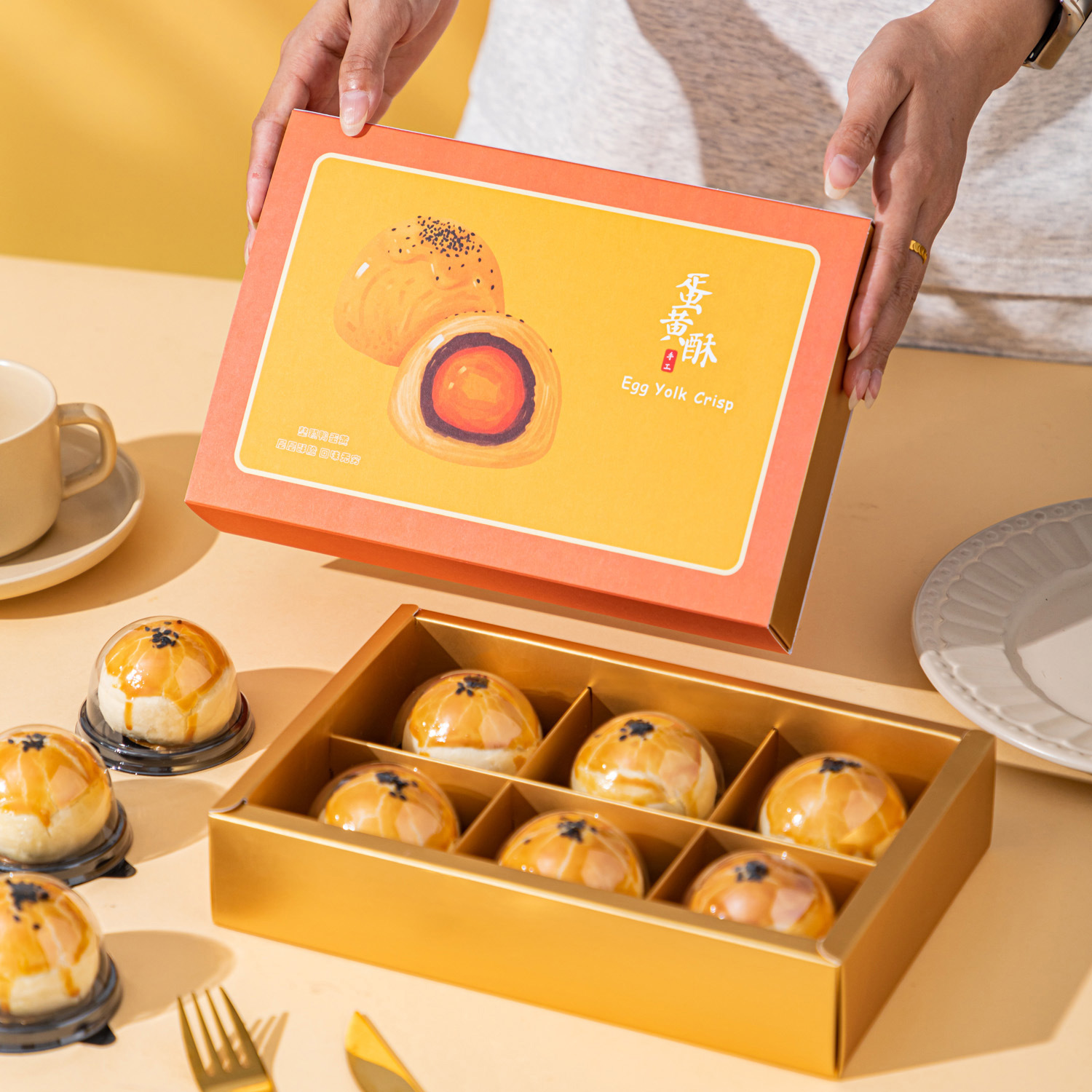 2024高档中秋蛋黄酥包装盒6粒装烘焙雪梅娘手提袋打包盒礼遇