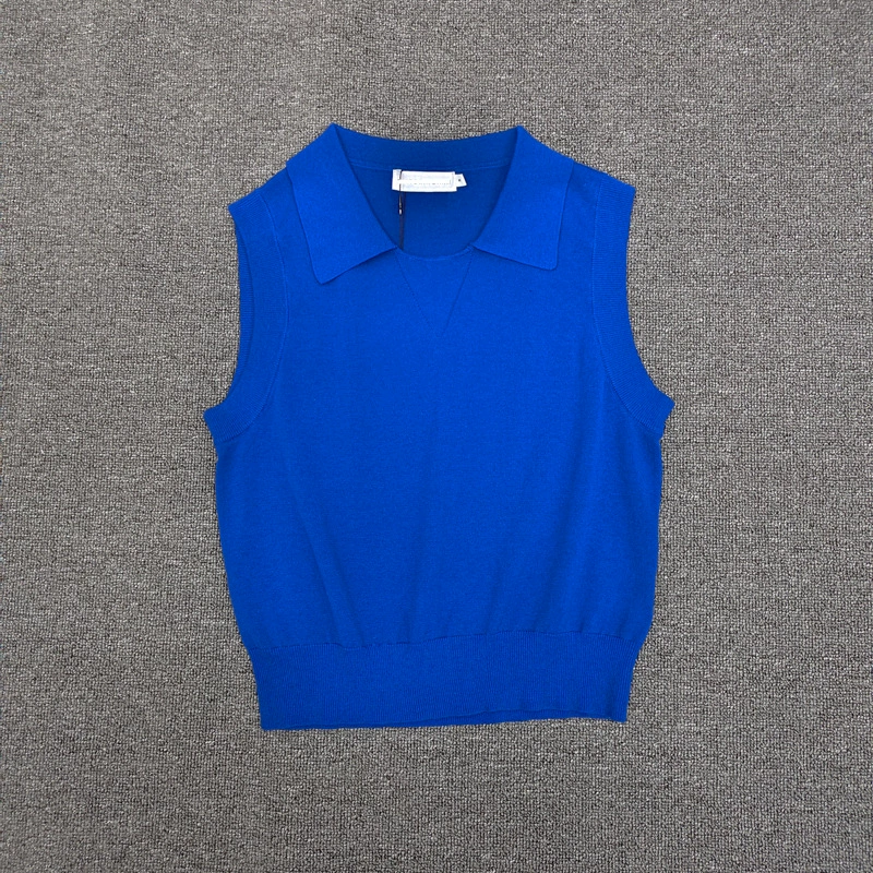 Summer Scandinavian short knitted sweater sleevless