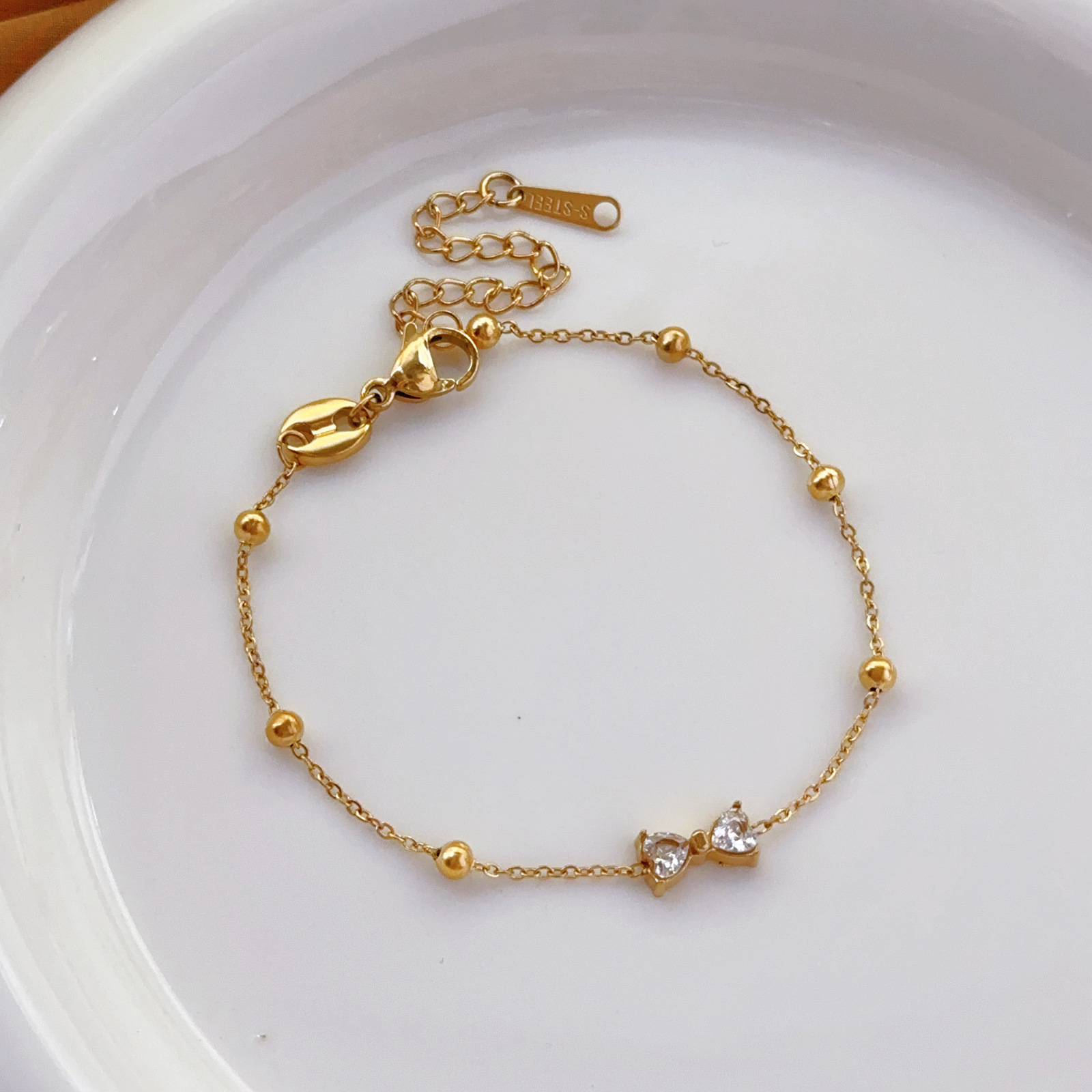 Pulsera de circón con lazo de lujo ligero francés, temperamento de moda femenina, joyería a mano simple, collar de lujo ligero, joyería que no se desvanece image 4