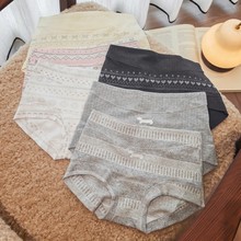 9713���ŷѶ����и���Ů�ڿ�9708����Ӥ����ƽ�Ǵ��޼ӳ���10A