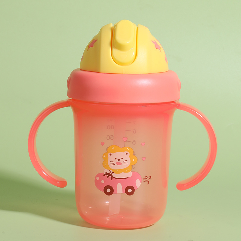 Taza de agua para niños taza de paja de plástico de gran capacidad para bebés beber taza de agua portátil a prueba de fugas taza de verano al por mayor