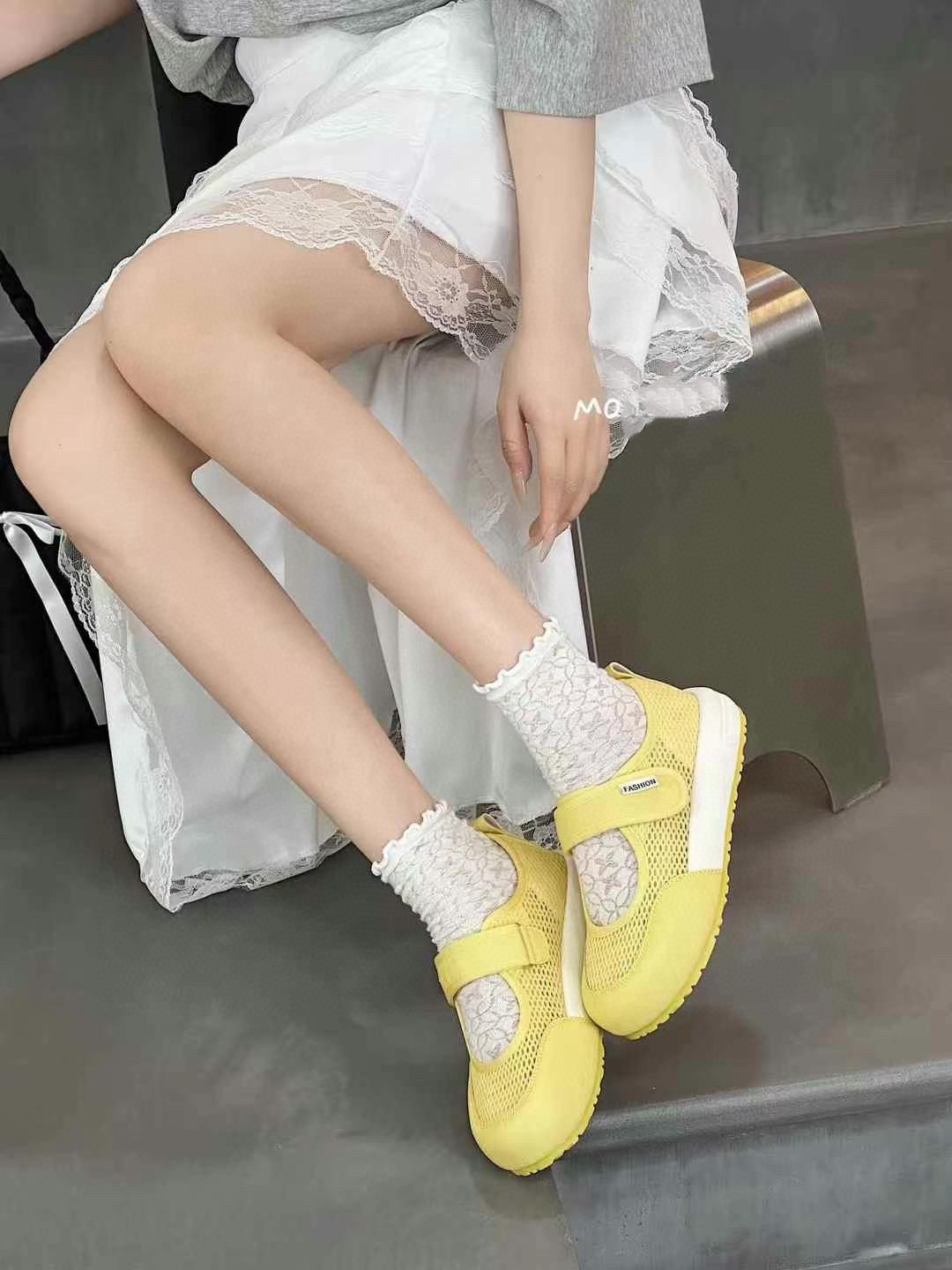 노란색