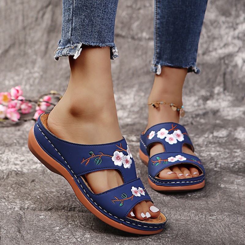 2022 Summer New Amazon Foreign Trade Women's Shoes Hollow Flower Embroidered Sandals Wedge Large Size Women's Slippers for Women