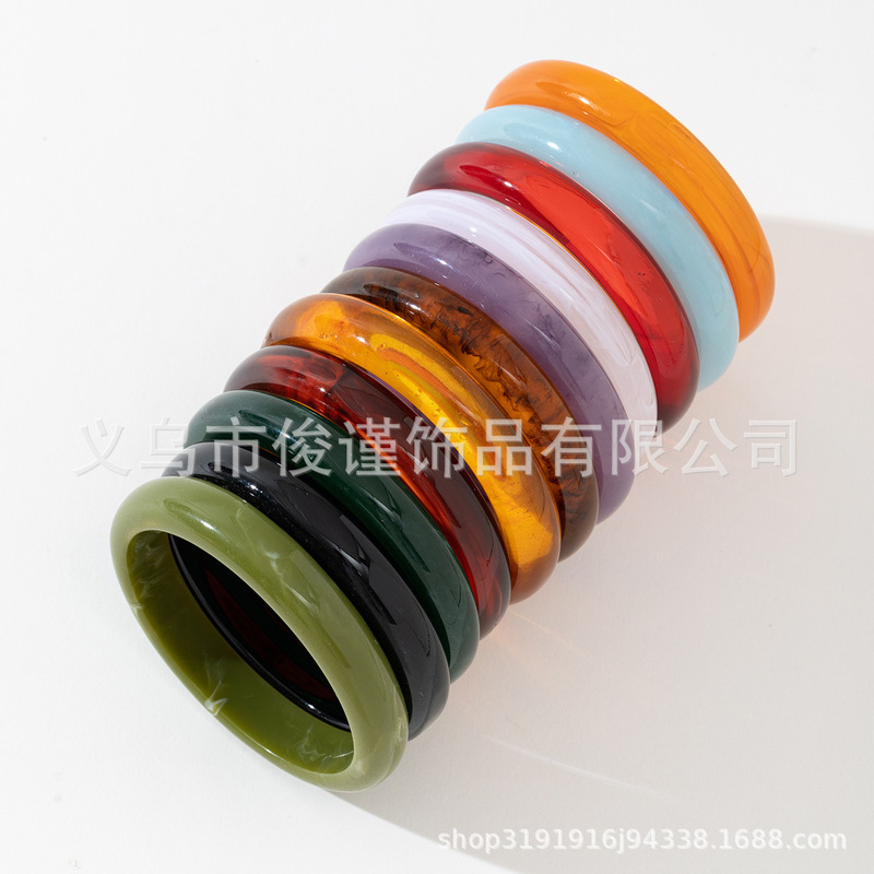 Amazon's Popular Bracelet with a Unique Minimalist Style, Niche Round Resin Bracelet, Vintage Women's Wristband