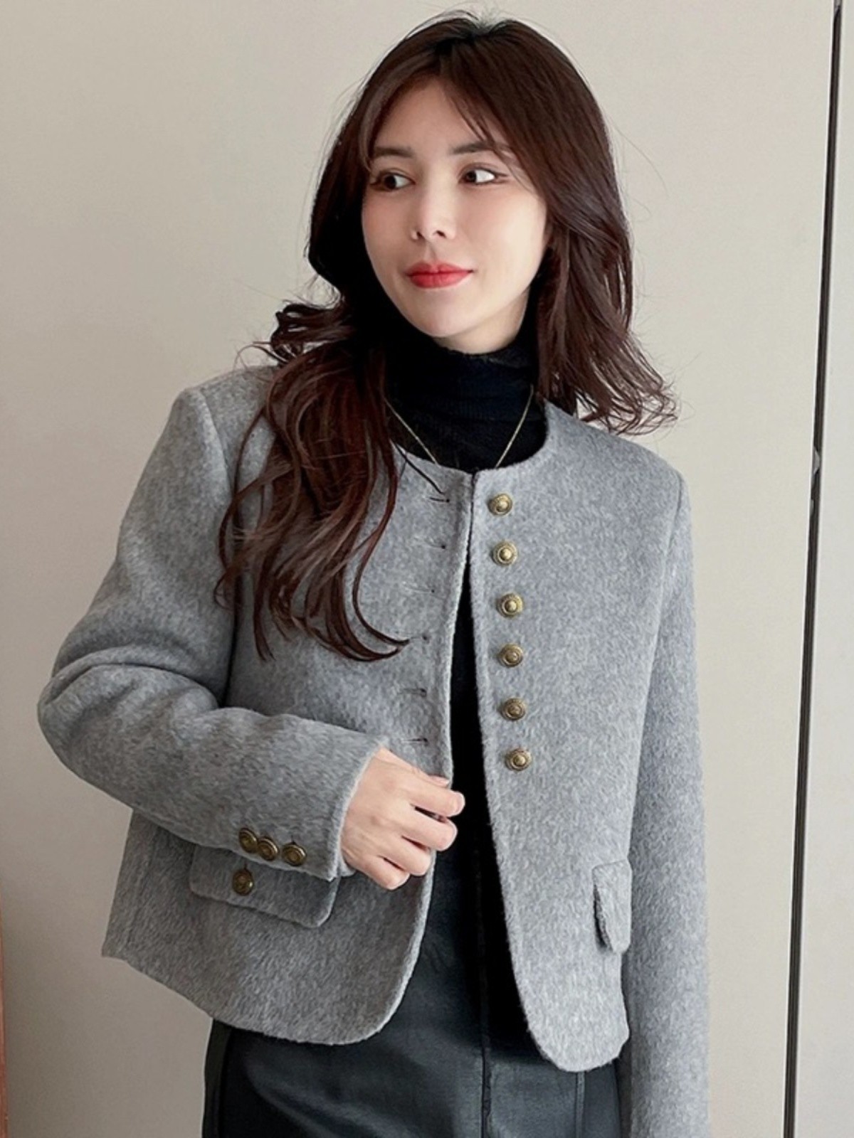 회색