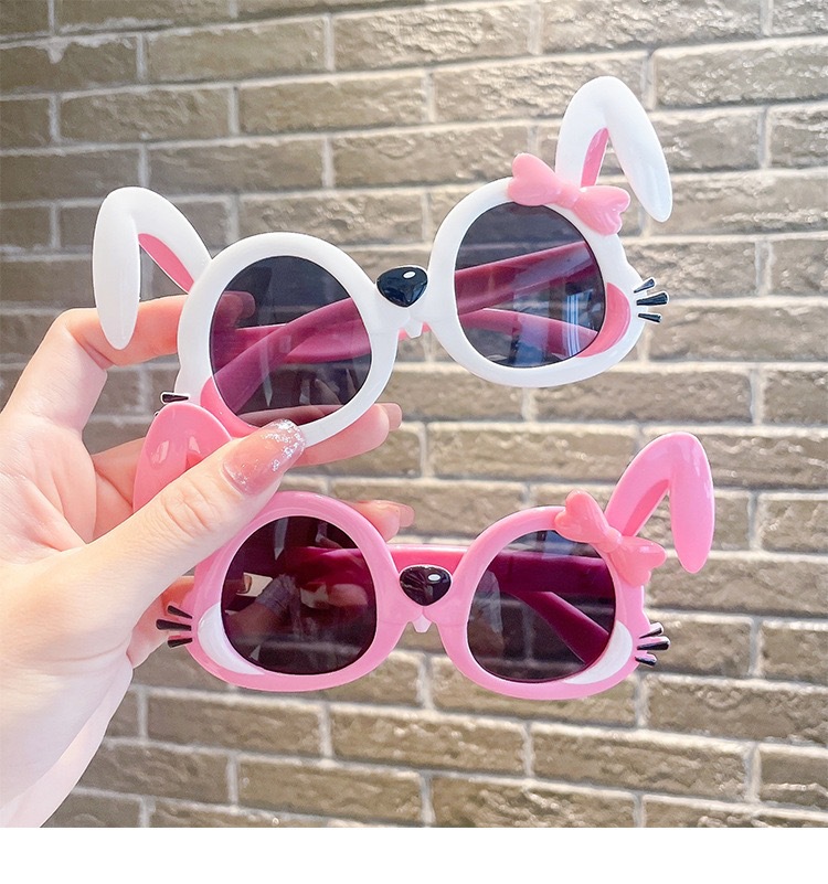 Style De Bande Dessinée Mignon Sucré Lapin Panda Pc Miroir De Forme Spéciale Plein Cadre Enfants Lunettes De Soleil display picture 1