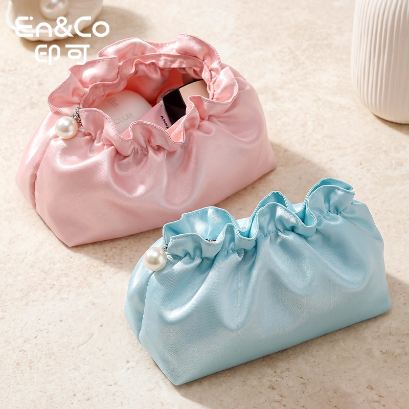 Factory Ready Stock Soft Satin Ruffled Pleated Cosmetic Bag, High-Looking and Portable Cosmetic Storage Bag for Outings