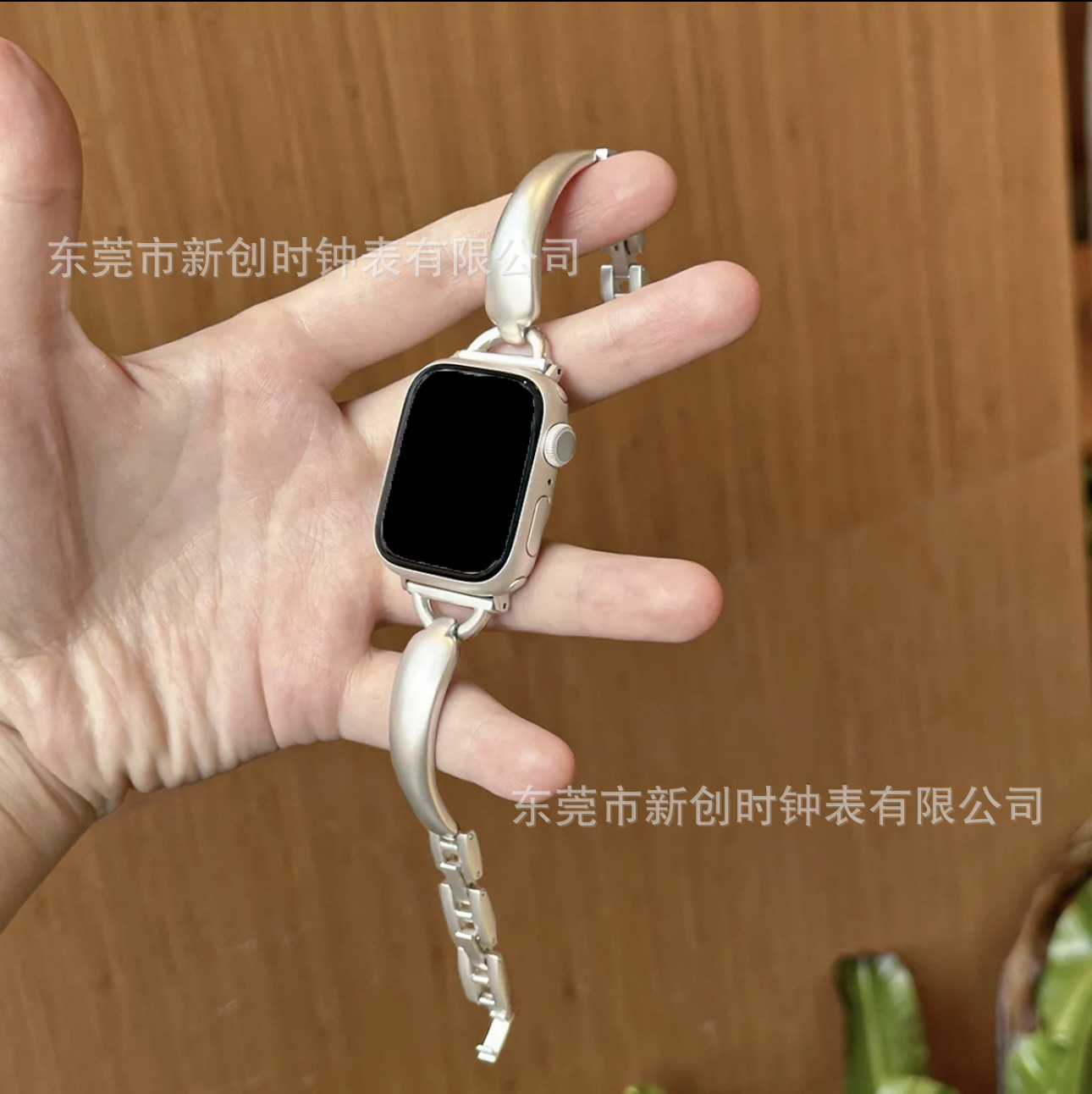 Cross-Border Supply Suitable for Samsung Apple Watch D-Shaped Bracelet Metal Watch Strap High-End Spot Wholesale Xiaomi