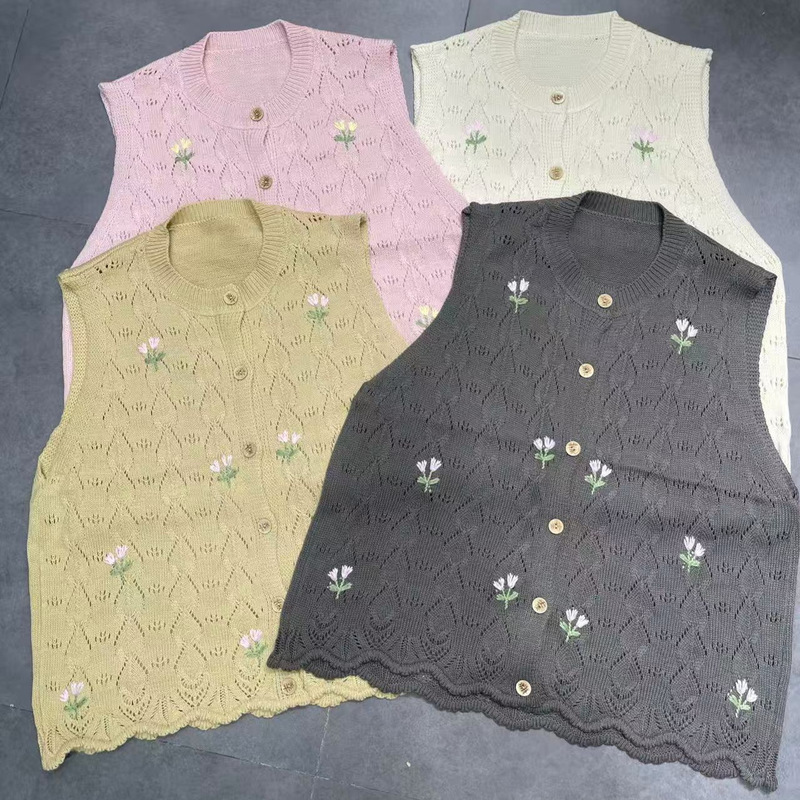 2026 Autumn Japanese-Style Hollow-Out Knit Vest for Women, Small Floral Embroidery Round-Neck Cardigan, Loose Layered Sweater 2026 Autumn Japanese-Style Hollow-Out Knit Vest for Women, Small Floral Embroidery Round-Neck Cardigan, Loose Layered Sweater