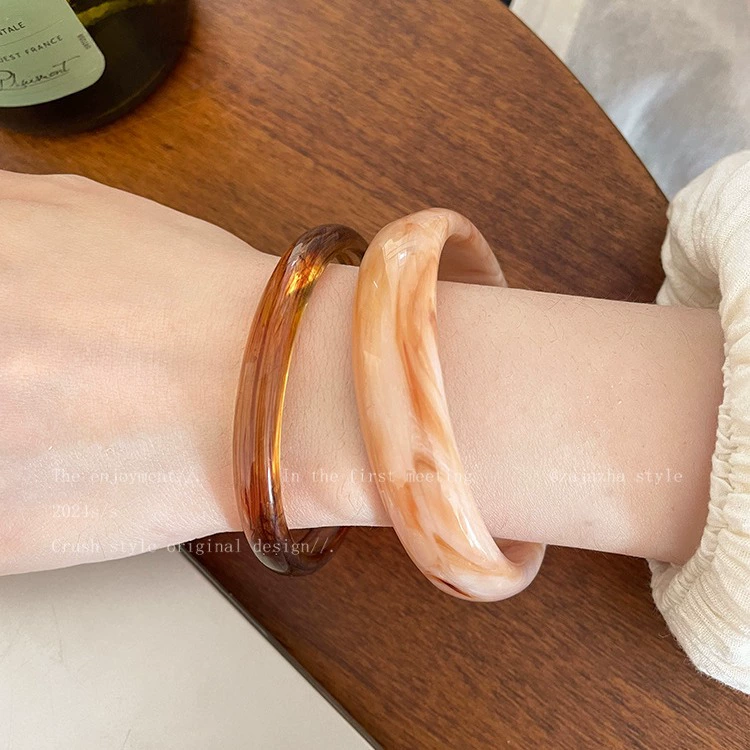 П bracelet?