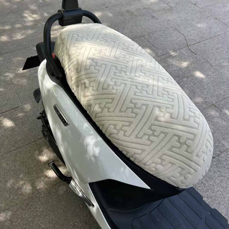 新しい弾性抗火傷電気自動車シートクッションカバーバッテリー車オートバイユニバーサル日焼け止めオールシーズン滑り止め|undefined