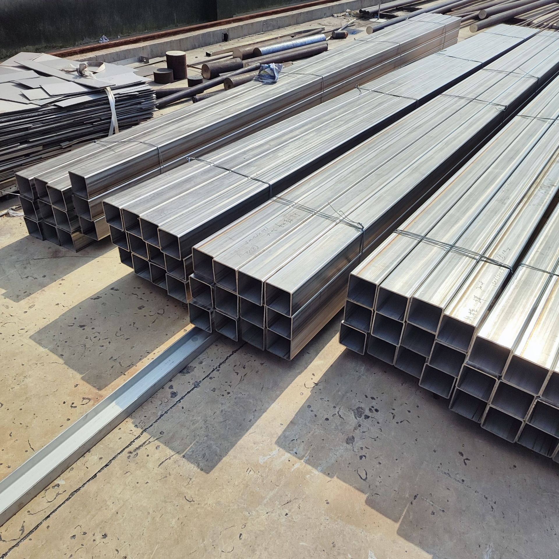 304不锈钢管 不锈钢无缝管 304不锈钢方管批发 月盛不锈钢