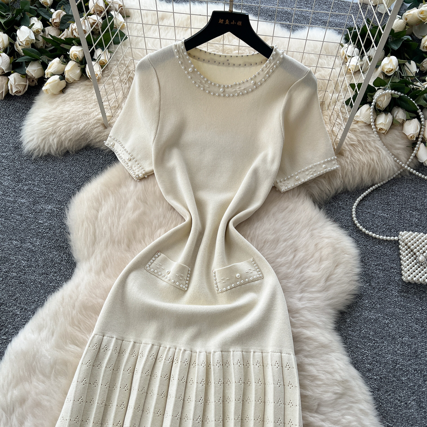 Women's French Style Beaded round Neck Short Sleeve Knit Dress Elegant Slimming Inner Sweater Dress_ecoleips.com