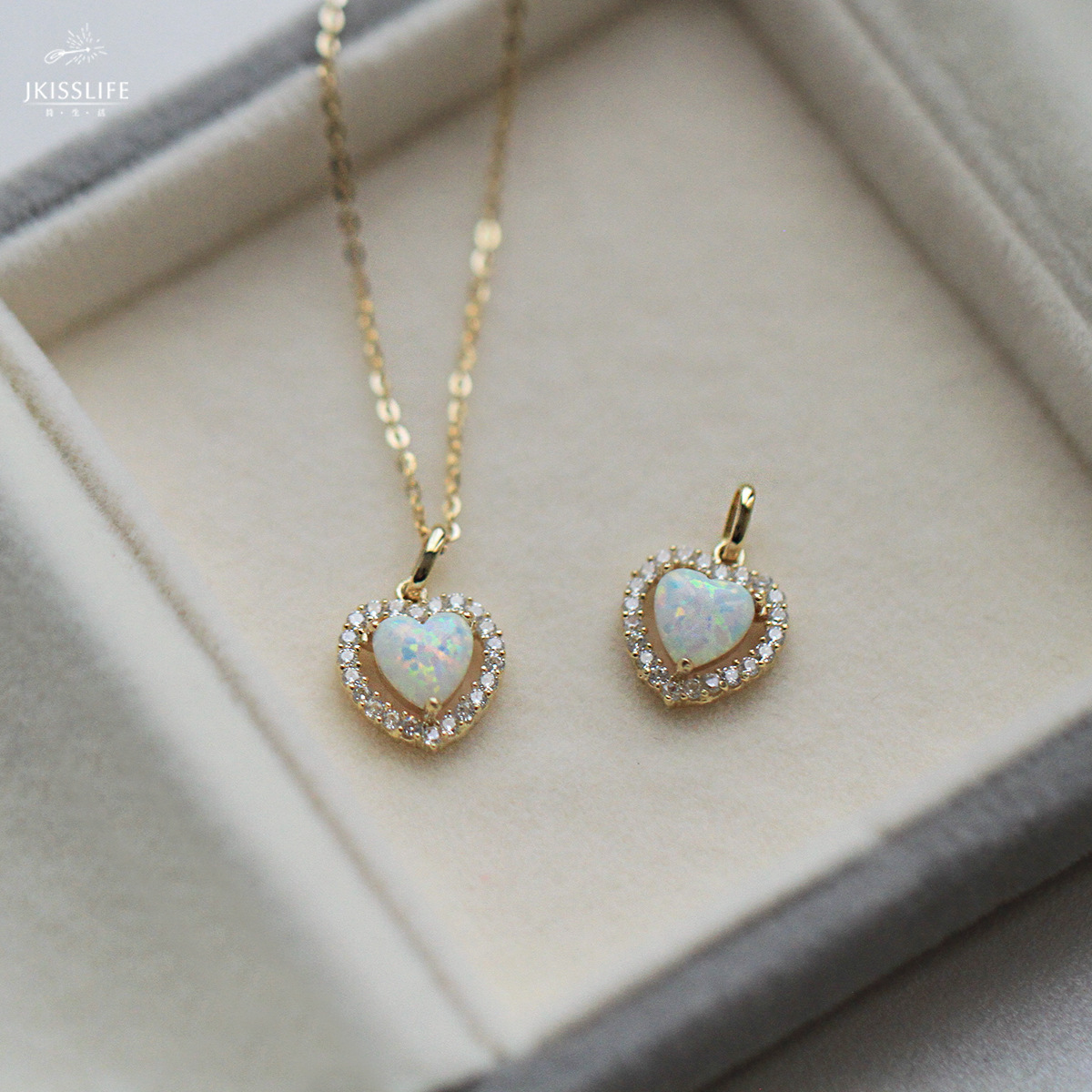 All-Over S925 Sterling Silver Plated with 14K Gold Necklace, Exquisite Micro-Inlaid Vintage Luxurious Imitation Opal Stone Heart Pendant for Women
