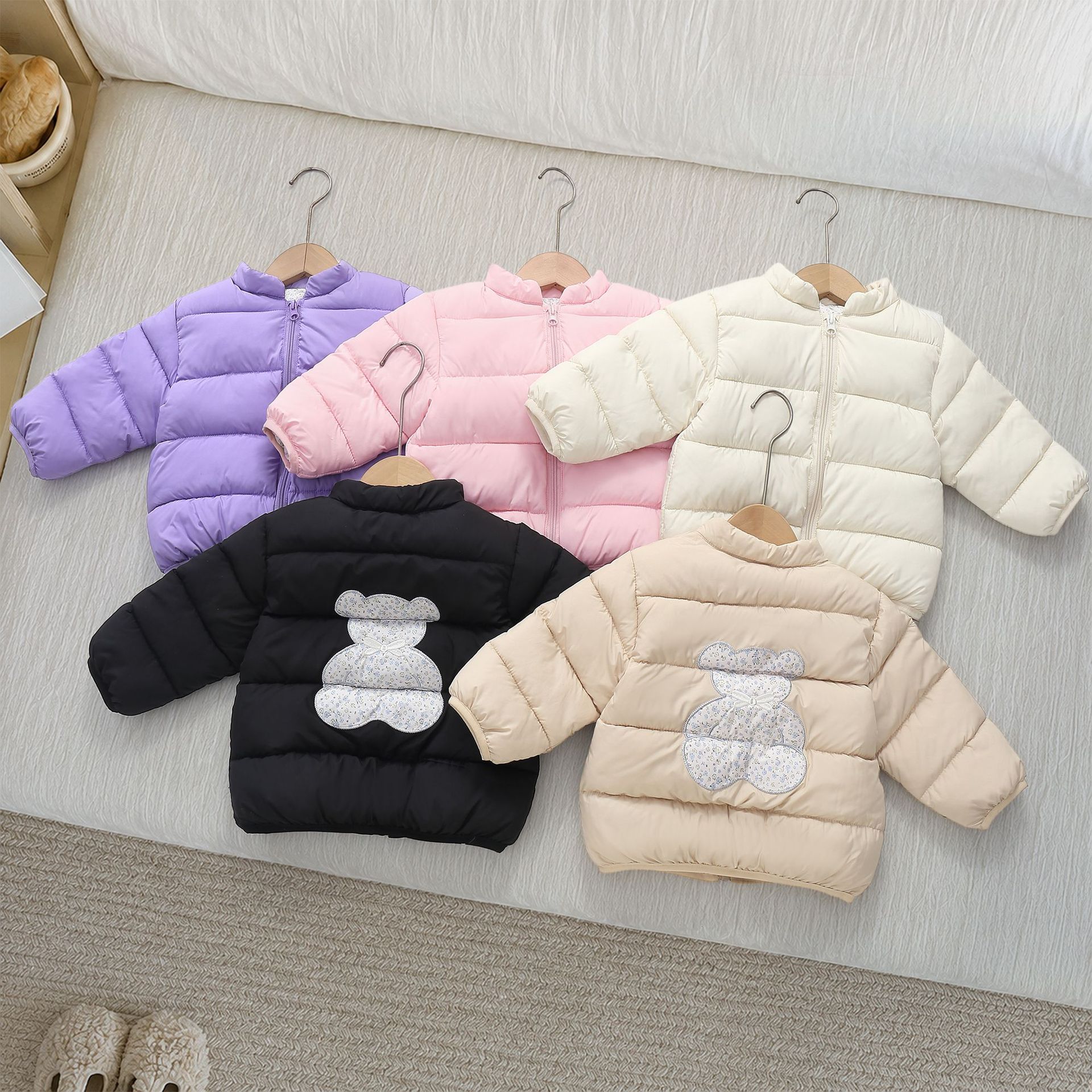 Foreign trade children's cotton-padded jacket, reversible inner lining, autumn and winter cartoon lightweight coat, new style for men and women, one piece available.