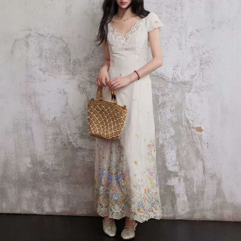 Eryang Design【Flower Rain】French-Style Gentle Atmosphere Embroidered Heart-Shaped Neckline Waist-Cinching Slimming Dress