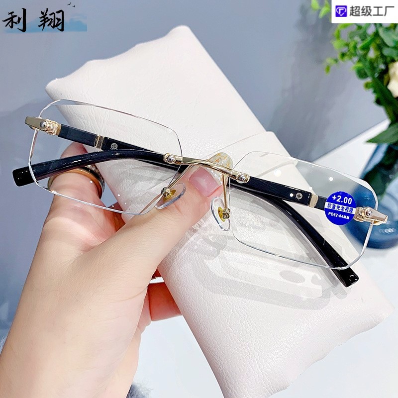 Sin marco nuevo anti-azul gafas de lectura de luz de los hombres de negocios pequeños vasos cuadrados 3312 hombres y mujeres de moda gafas de lectura