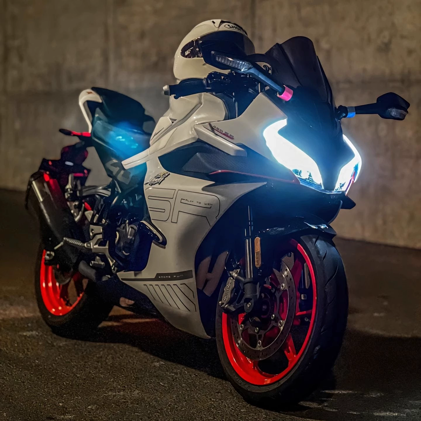 Мотоцикл Chunfeng 450SR 250SR 450RR — двухцилиндровый, с водяным охлаждением, спортбайк