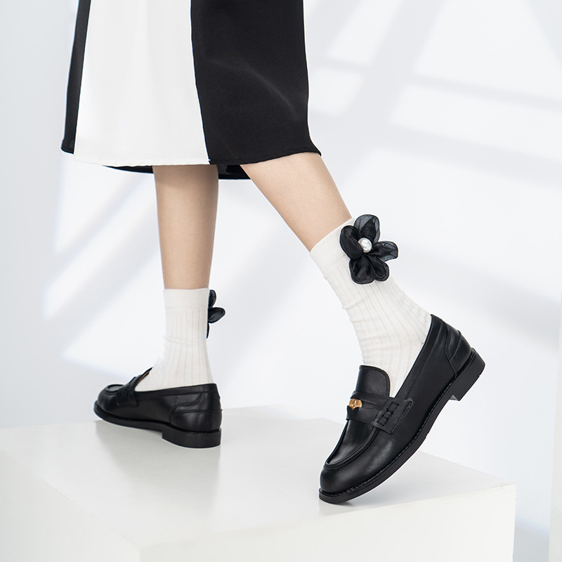 Mocasines de primavera y otoño para mujer mocasines sin cordones pequeña hebilla de oro estilo japonés preppy punta redonda JK zapatos de cuero pequeños 22G06