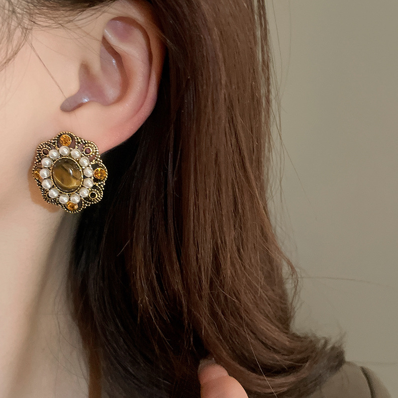 925 Sterling Silver Ear Needle Material 1 Pair Elegant Retro Geometric Alloy Tiger Eye Rhinestones Ear Studs