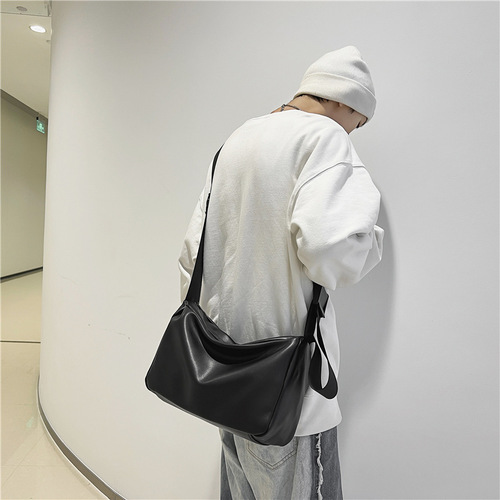 Fashionable soft crossbody bag  new autumn and winter simple fashion retro shoulder bag for women commuting to work trendy bag
