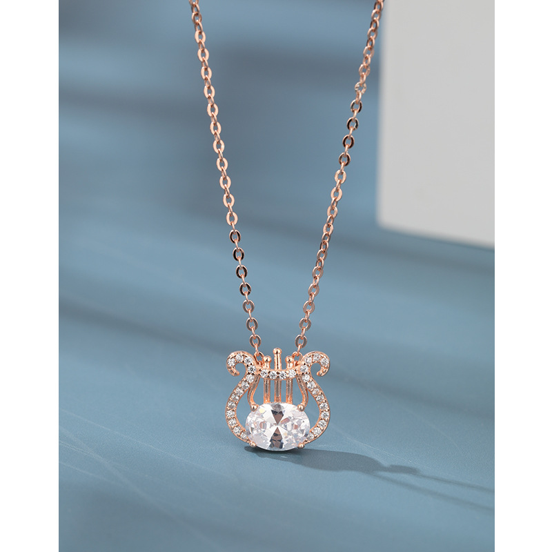 S925 collar de piano de diamante completo de plata de ley, diseño de nicho femenino, temperamento, cadena de clavícula de todo fósforo, cadena de suéter, colgante de sentido avanzado