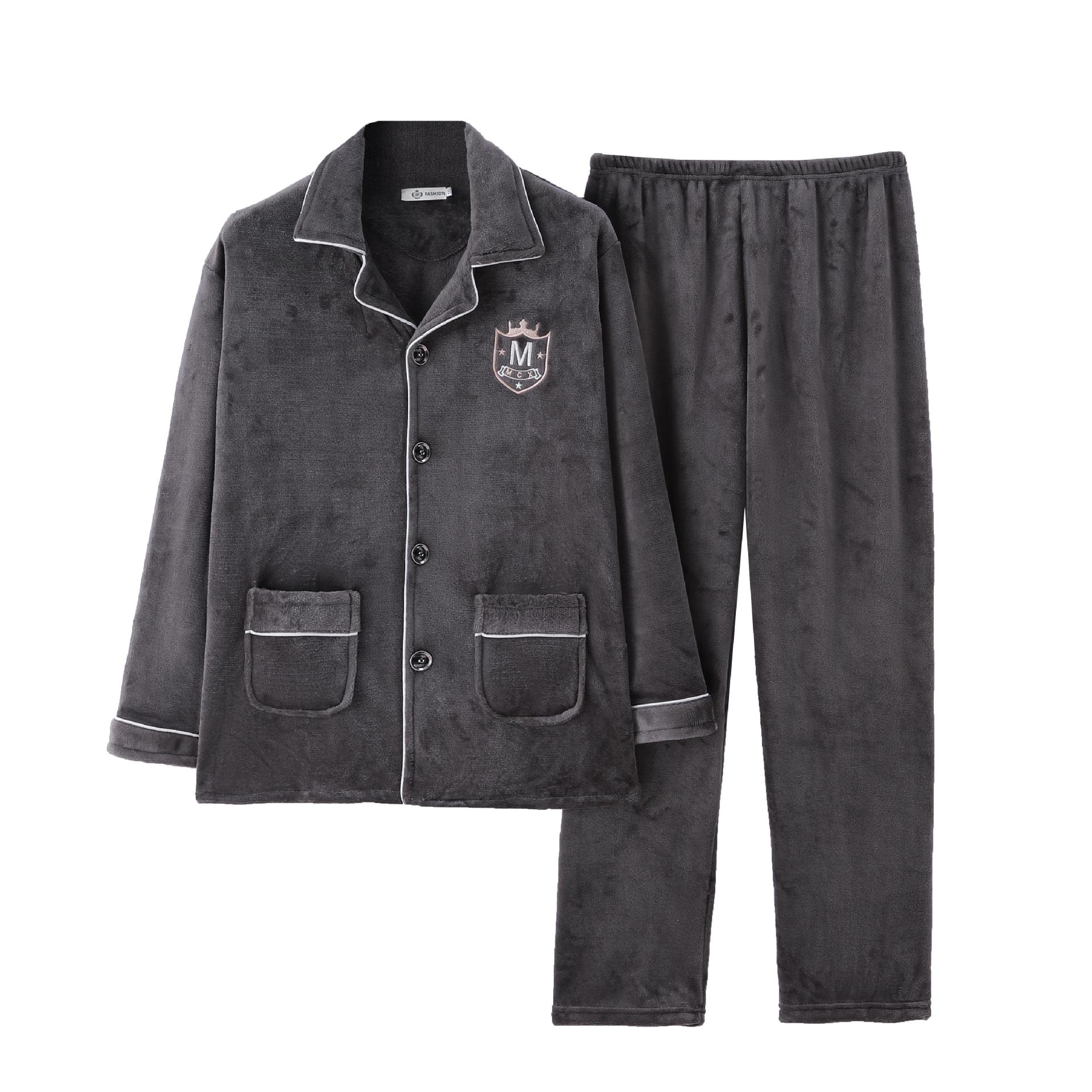 Los hombres de otoño e invierno pijamas al por mayor de franela de manga larga cardigan solapa desgaste del hogar 667 traje de pijama de los hombres