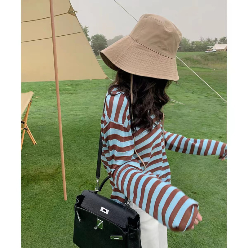 French Style Black and White Striped Round Neck Ice Silk Thin Air-conditioning Shirt Women's Summer Sling Outer Knitted Sunscreen Top Blouse