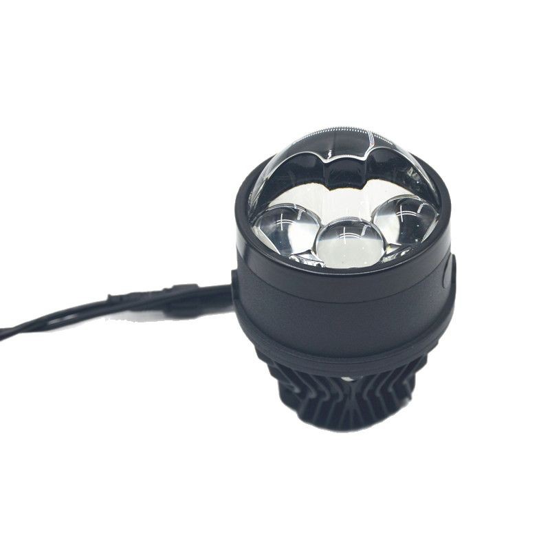 Aplicable a la modificación de automóviles Toyota Honda tres lámparas de niebla láser directas de doble lente de luz LED