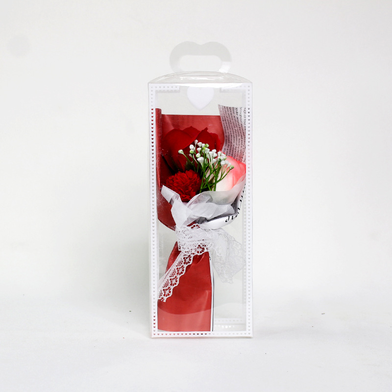 Rojo + corazón caja transparente