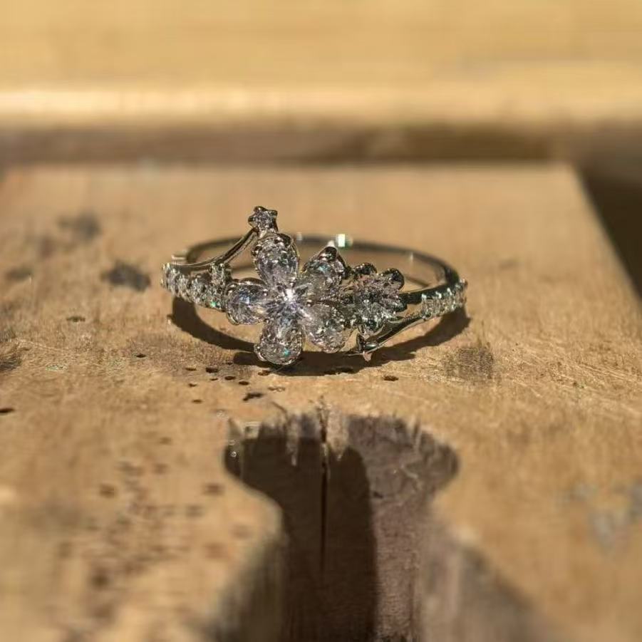 Shen Xing returns wedding ring
