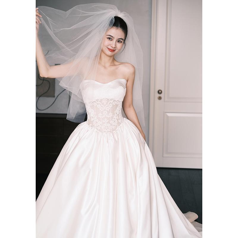 French-Style Sexy Satin Light Wedding Dress 2026 Spring New Simple Wedding Main Dress Bride Strapless Reception Light Wedding Dress